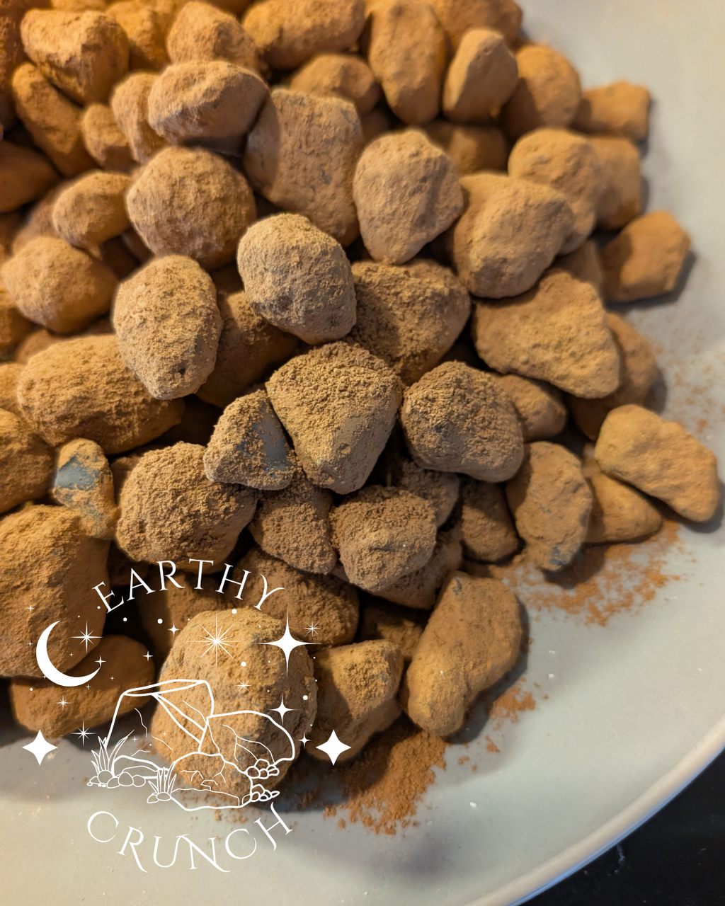 Terra Pakora - Fruta seca cubierta de terracota - Ricas golosinas indias de arcilla ahumada