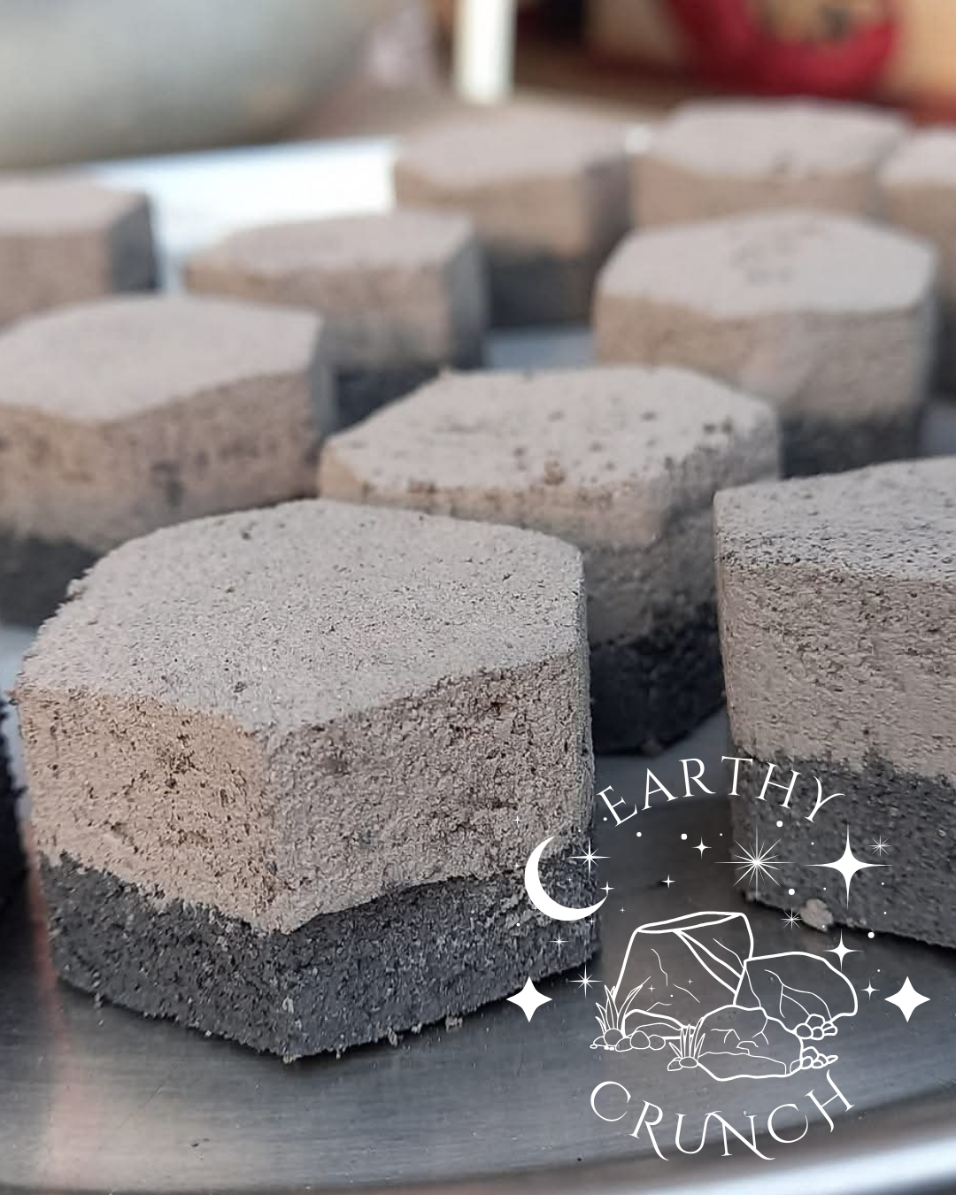 Mix Hex Clay Treat – Grey/Black (125g) - Edible clay treats for Pica