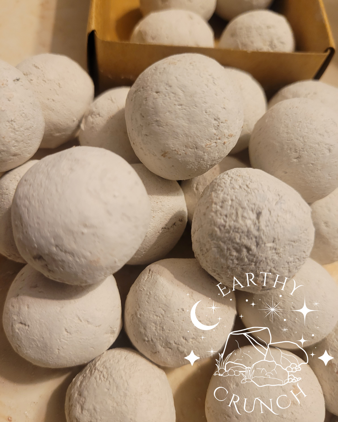 White Slate Balls (x4) - Edible clay treats for Pica