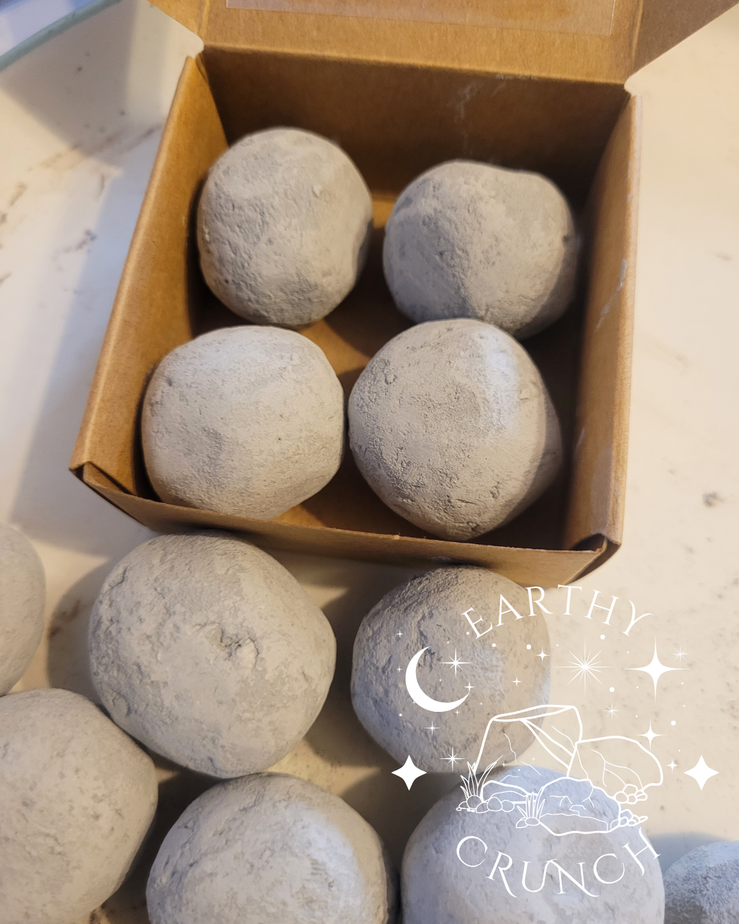 Black Slate Balls (x4) - Edible clay treats for Pica