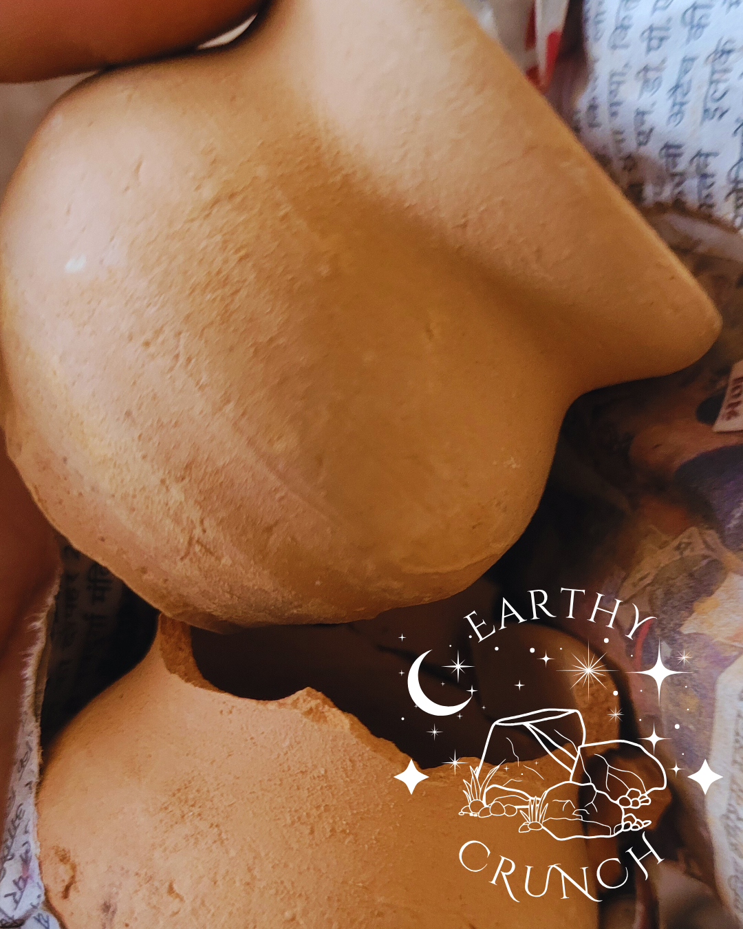 Indian Terracotta Mini Matki Clay Pots (250g) - 4xWhole and Broken Chips- Edible clay pots for Pica